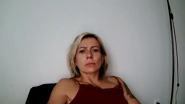 Snapshot of anechka1 chatting on 13, 10, 2025 anechka1 online show from 13, 10, 2025