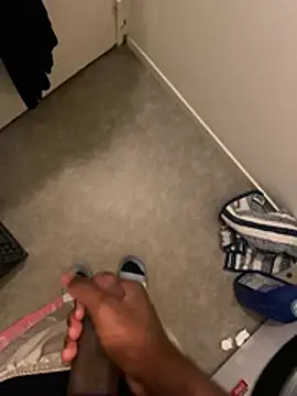 Snapshot of damien954 chatting on 14, 4, 2026 damien954 online show from 14, 4, 2026