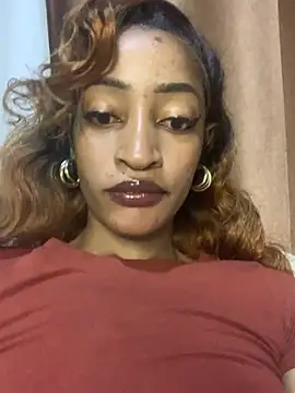 Snapshot of GoddessVee chatting on 28, 12, 2024 GoddessVee online show from 28, 12, 2024