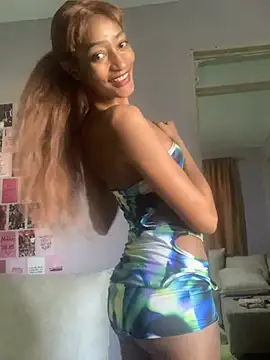 Snapshot of GoddessVee chatting on 8, 1, 2025 GoddessVee online show from 8, 1, 2025