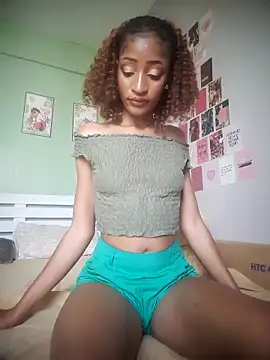 Snapshot of GoddessVee chatting on 2, 11, 2025 GoddessVee online show from 2, 11, 2025