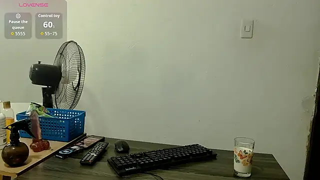 Snapshot of bubis_laru53 chatting on 13, 9, 2025 bubis laru53 online show from 13, 9, 2025