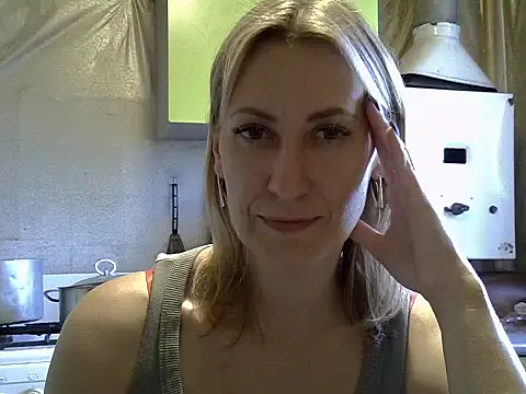 AshleyXHoney online show from 23, 9, 2025