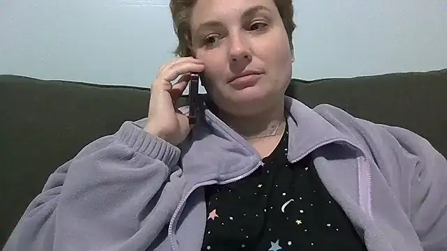 MilfyMrsRobinson online show from 13, 3, 2026