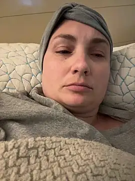 MilfyMrsRobinson online show from 28, 5, 2026