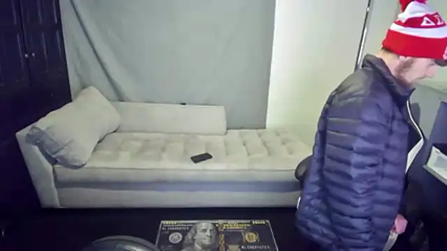 Snapshot of RyleyRydes chatting on 19, 12, 2025 RyleyRydes online show from 19, 12, 2025