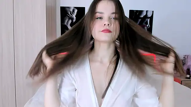 evelinal ove online show from 8, 3, 2025