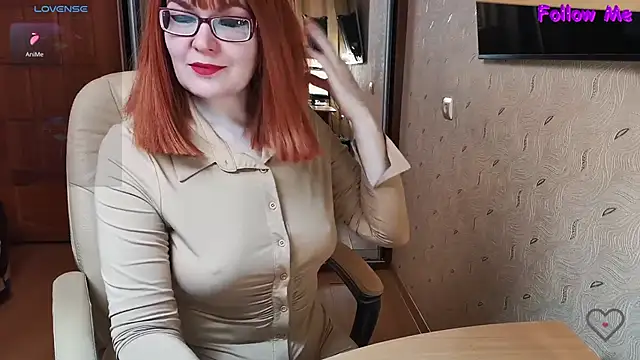 Snapshot of MyLadySkyLuck chatting on 4, 10, 2025 MyLadySkyLuck online show from 4, 10, 2025