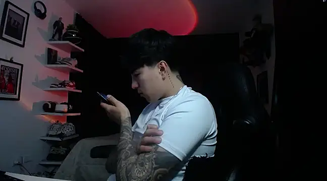 Snapshot of jung_dragon chatting on 7, 12, 2024 jung dragon online show from 7, 12, 2024