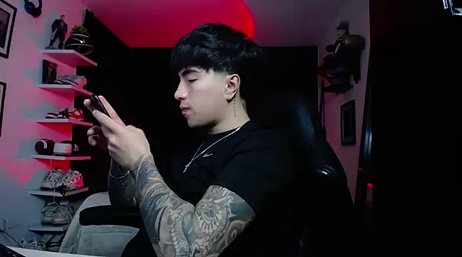 Snapshot of jung_dragon chatting on 11, 12, 2024 jung dragon online show from 11, 12, 2024