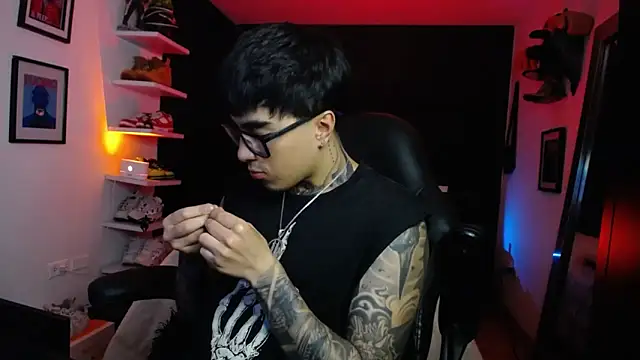 Snapshot of jung_dragon chatting on 3, 10, 2025 jung dragon online show from 3, 10, 2025