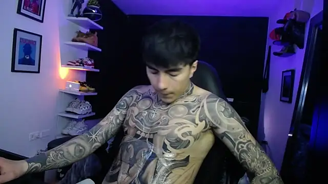 Snapshot of jung_dragon chatting on 17, 10, 2025 jung dragon online show from 17, 10, 2025