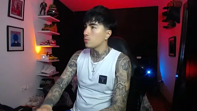 Snapshot of jung_dragon chatting on 30, 10, 2025 jung dragon online show from 30, 10, 2025