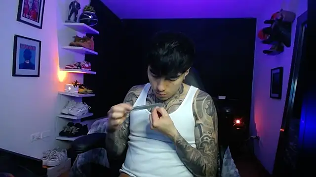 Snapshot of jung_dragon chatting on 31, 10, 2025 jung dragon online show from 31, 10, 2025