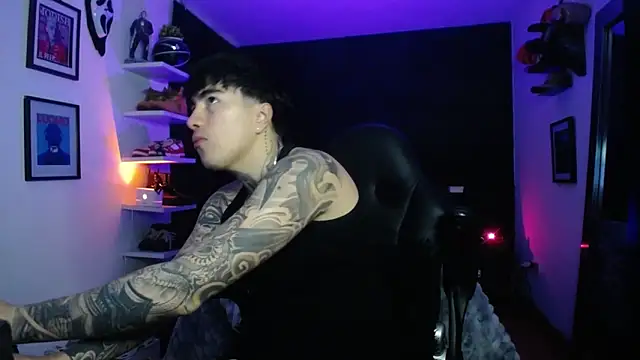 Snapshot of jung_dragon chatting on 8, 11, 2025 jung dragon online show from 8, 11, 2025