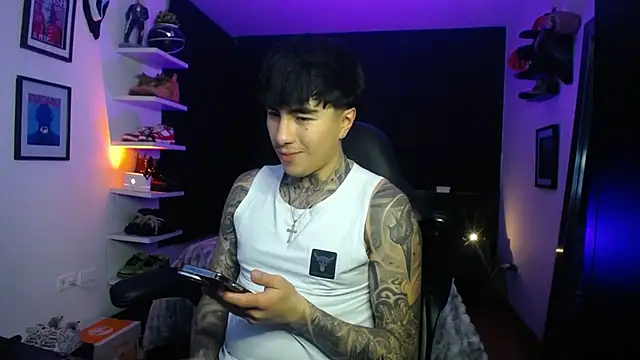 Snapshot of jung_dragon chatting on 11, 11, 2025 jung dragon online show from 11, 11, 2025