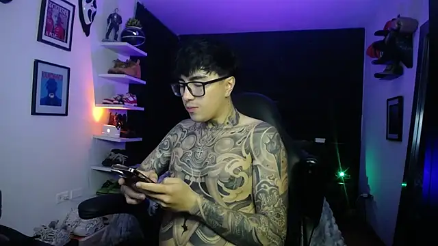 Snapshot of jung_dragon chatting on 13, 11, 2025 jung dragon online show from 13, 11, 2025