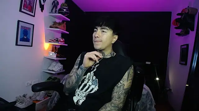 Snapshot of jung_dragon chatting on 16, 11, 2025 jung dragon online show from 16, 11, 2025