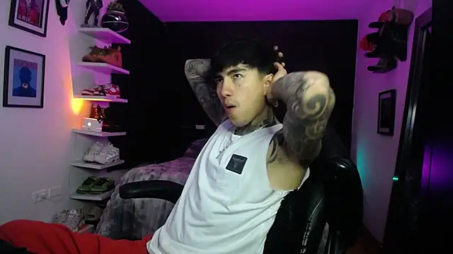 Snapshot of jung_dragon chatting on 18, 11, 2025 jung dragon online show from 18, 11, 2025