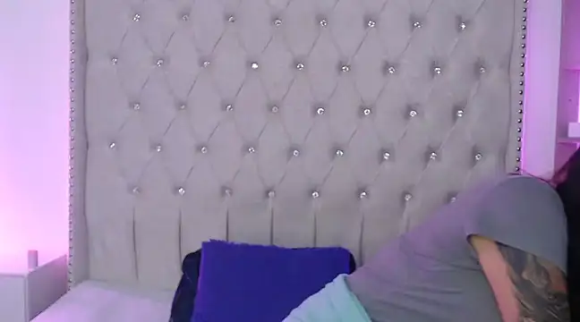 Snapshot of Abril_Squirt chatting on 27, 2, 2025 Abril Squirt online show from 27, 2, 2025