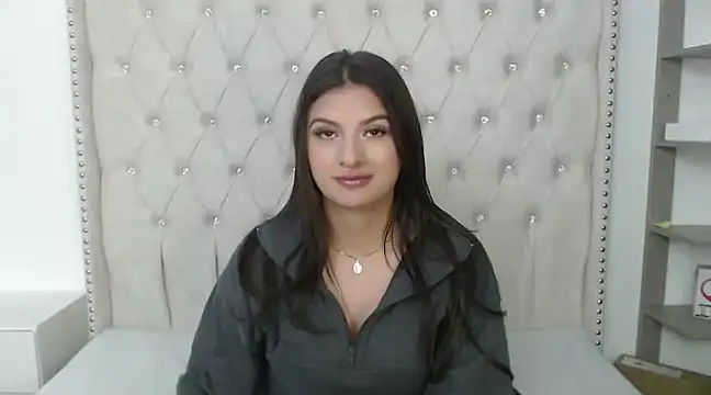 Snapshot of Abril_Squirt chatting on 11, 3, 2025 Abril Squirt online show from 11, 3, 2025