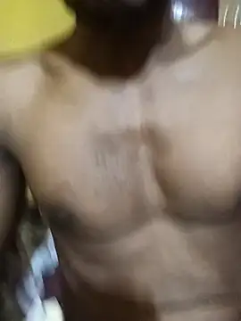 Snapshot of Tamil_boy_age28 chatting on 9, 11, 2025 Tamil boy age28 online show from 9, 11, 2025