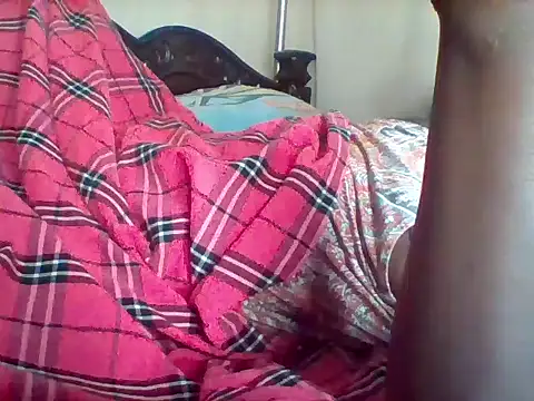 missarpie online show from 31, 10, 2025