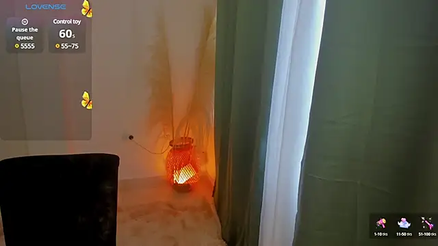 Snapshot of AnntoniaWood chatting on 20, 2, 2025 AnntoniaWood online show from 20, 2, 2025