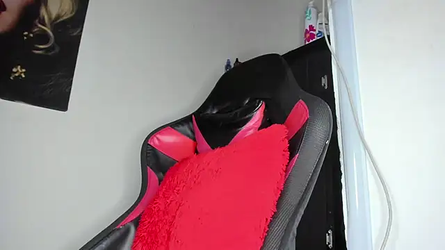 Snapshot of guy_master chatting on 7, 12, 2024 guy master online show from 7, 12, 2024