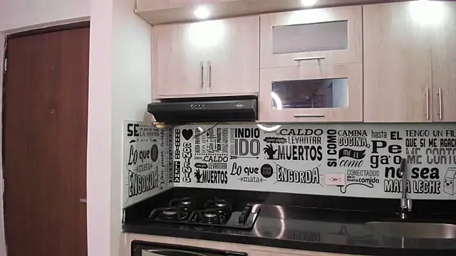 Snapshot of guy_master chatting on 24, 12, 2024 guy master online show from 24, 12, 2024