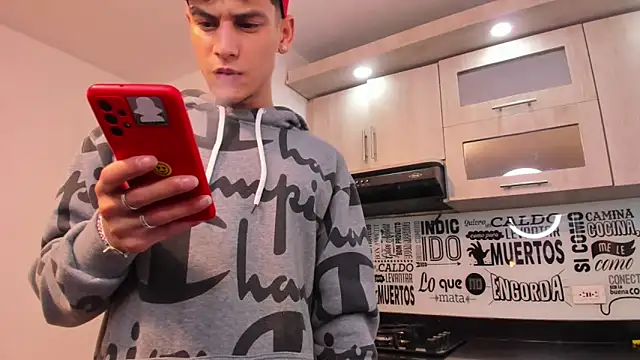 Snapshot of guy_master chatting on 9, 1, 2025 guy master online show from 9, 1, 2025