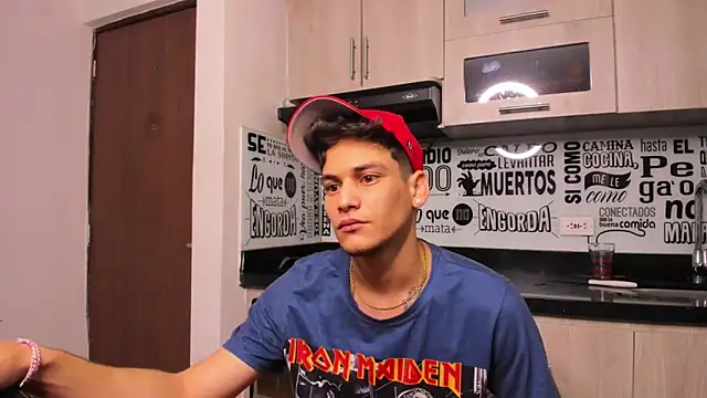 Snapshot of guy_master chatting on 14, 1, 2025 guy master online show from 14, 1, 2025