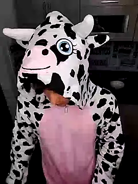 Snapshot of guy_master chatting on 16, 1, 2025 guy master online show from 16, 1, 2025