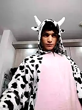 Snapshot of guy_master chatting on 16, 1, 2025 guy master online show from 16, 1, 2025