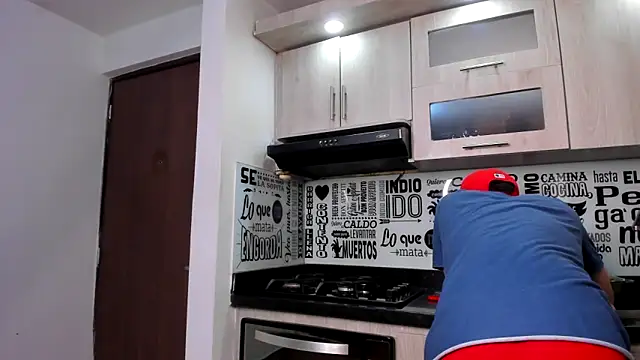 Snapshot of guy_master chatting on 17, 1, 2025 guy master online show from 17, 1, 2025