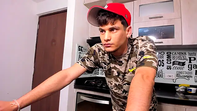 Snapshot of guy_master chatting on 18, 1, 2025 guy master online show from 18, 1, 2025