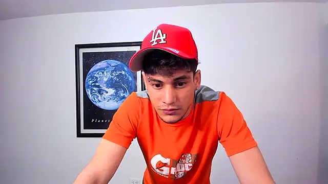 Snapshot of guy_master chatting on 25, 1, 2025 guy master online show from 25, 1, 2025