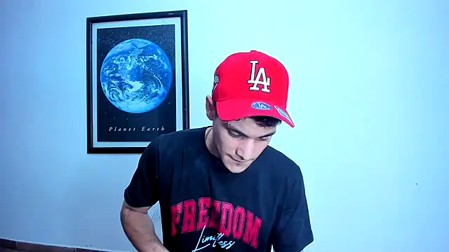 Snapshot of guy_master chatting on 29, 1, 2025 guy master online show from 29, 1, 2025