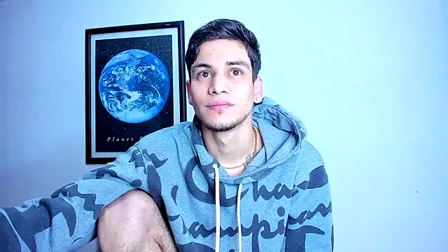 Snapshot of guy_master chatting on 30, 1, 2025 guy master online show from 30, 1, 2025