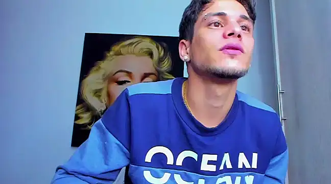 Snapshot of guy_master chatting on 6, 2, 2025 guy master online show from 6, 2, 2025