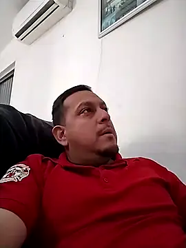 Snapshot of OmarMagSon chatting on 22, 12, 2024 OmarMagSon online show from 22, 12, 2024