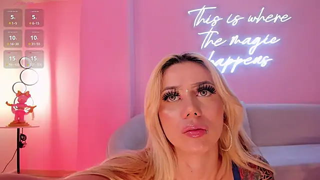 HannaConnor  online show from 16, 2, 2025