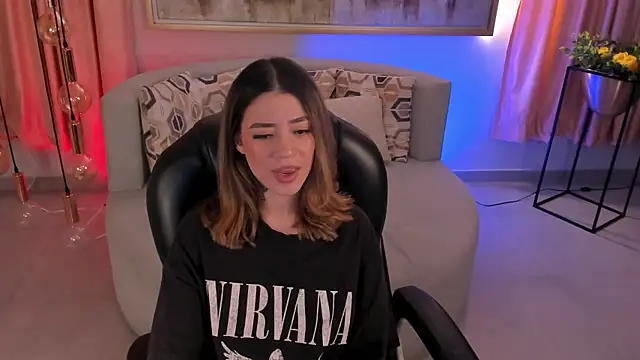 ViolettHansson online show from 8, 3, 2025