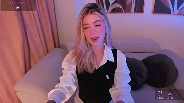 ViolettHansson online show from 30, 5, 2026