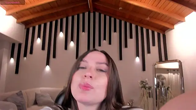 AliceHarper  online show from 8, 2, 2025