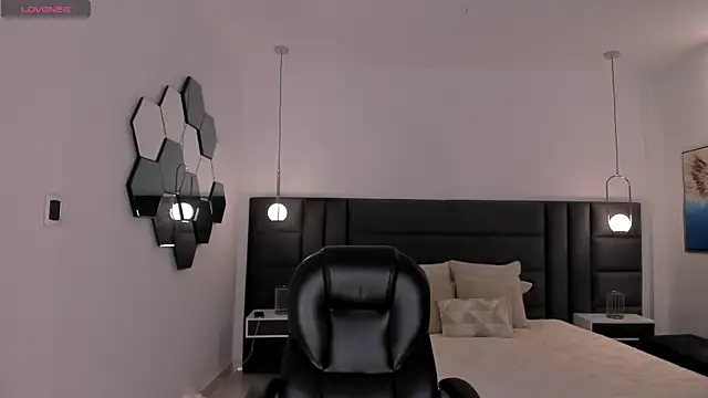 AliceHarper  online show from 9, 3, 2025