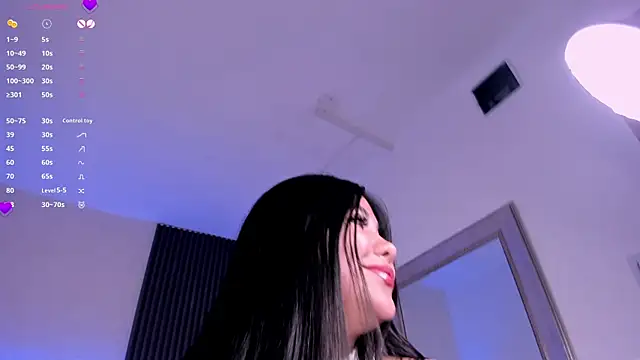 Snapshot of aliscollins_ chatting on 9, 3, 2025 aliscollins online show from 9, 3, 2025