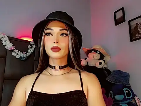 Snapshot of Marian_LV chatting on 2, 10, 2025 Marian LV online show from 2, 10, 2025