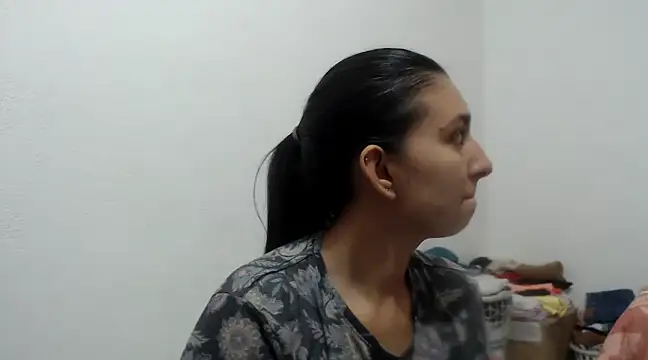 Alyson0001 online show from 10, 3, 2025