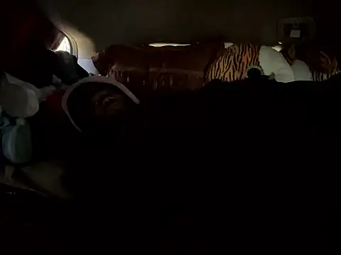 SlimeCrownzOut5 online show from 18, 1, 2026